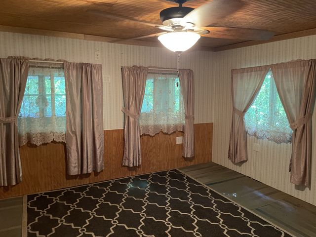 140 Spivey Ln, Gainesboro, TN 38562