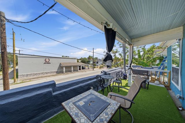 1613 39th Street, Galveston, TX 77550