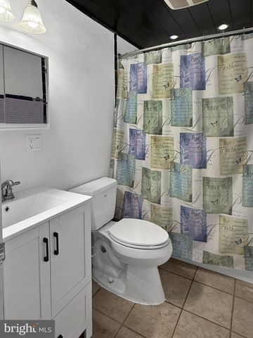 14 E CHURCH ST, Monroe Township, NJ 08831