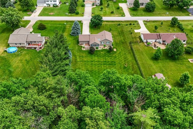 9189 Deer Ridge DR, Cedar Rapids, IA 52411