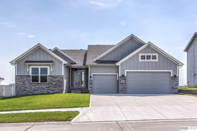 5405 N 190Th Street, Elkhorn, NE 68022