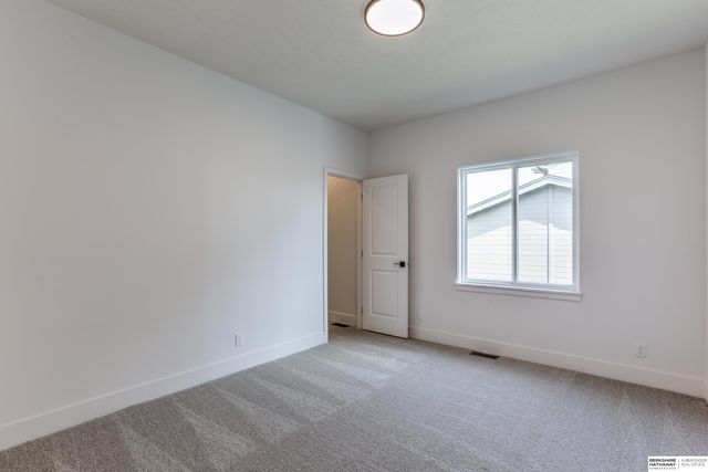 5405 N 190Th Street, Elkhorn, NE 68022