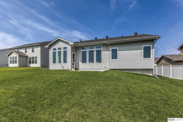 5405 N 190Th Street, Elkhorn, NE 68022