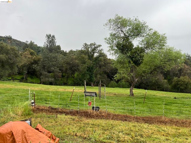 19644 Rawhide Rd, Sonora, CA 95370