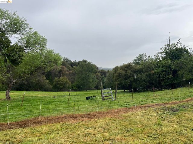 19644 Rawhide Rd, Sonora, CA 95370