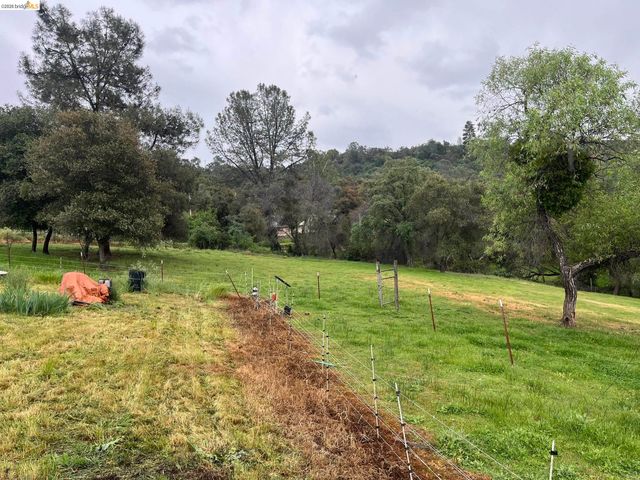 19644 Rawhide Rd, Sonora, CA 95370