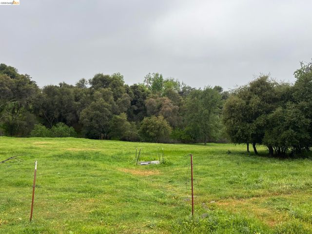 19644 Rawhide Rd, Sonora, CA 95370