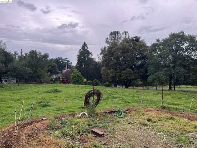 19644 Rawhide Rd, Sonora, CA 95370