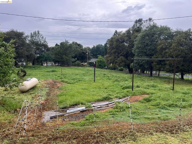 19644 Rawhide Rd, Sonora, CA 95370