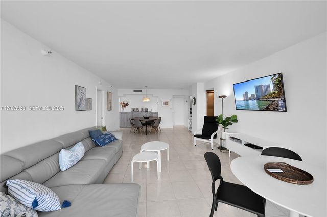 20515 E Country Club Drive 2146, Aventura, FL 33180