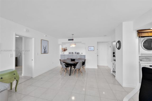20515 E Country Club Drive 2146, Aventura, FL 33180