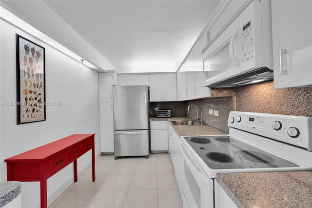 20515 E Country Club Drive 2146, Aventura, FL 33180