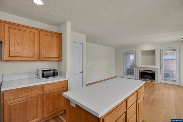 4920 Countryside Dr NE, Salem, OR 97305