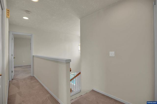 4920 Countryside Dr NE, Salem, OR 97305