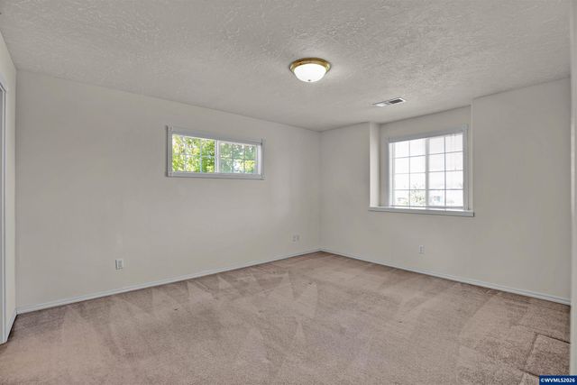 4920 Countryside Dr NE, Salem, OR 97305