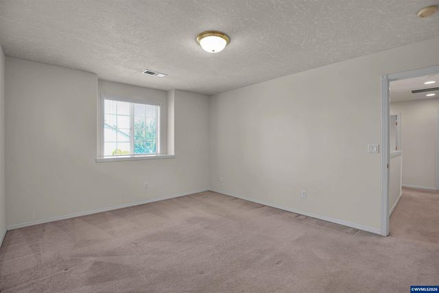 4920 Countryside Dr NE, Salem, OR 97305