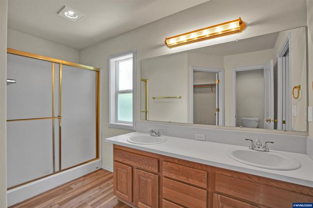 4920 Countryside Dr NE, Salem, OR 97305