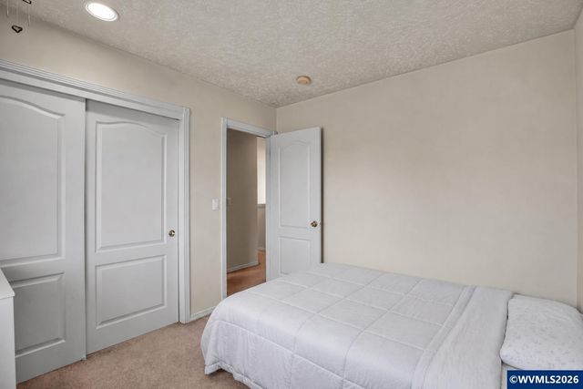 4920 Countryside Dr NE, Salem, OR 97305