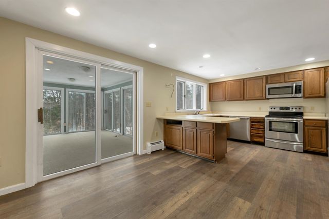 53 Oak Knoll Road, Meredith, NH 03253