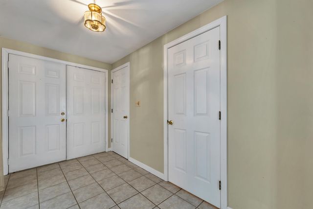 53 Oak Knoll Road, Meredith, NH 03253