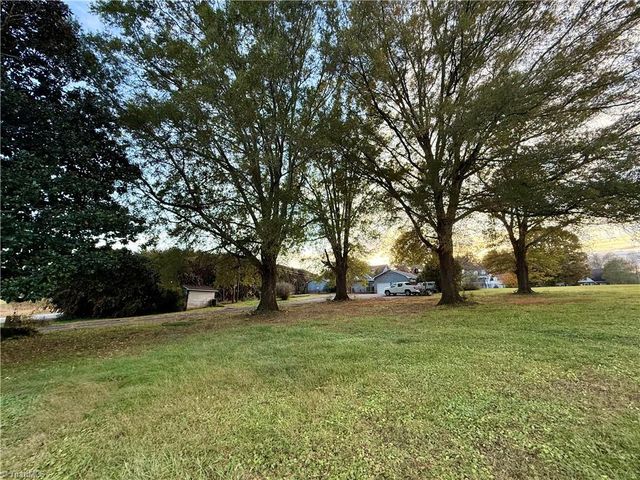 2230 Boone Trail, North Wilkesboro, NC 28659