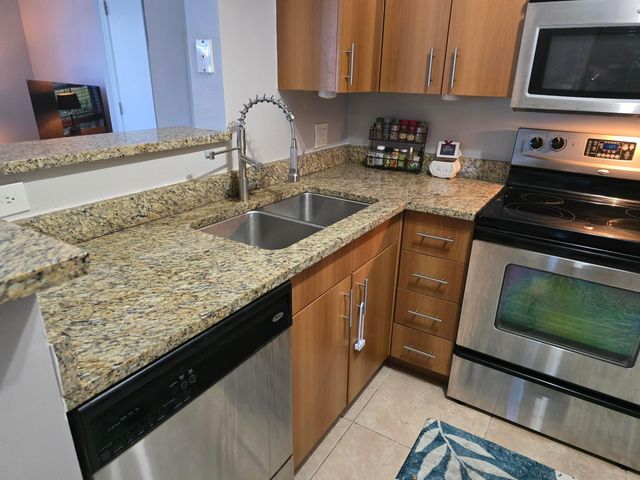 1215 Crystal Way O, Delray Beach, FL 33444