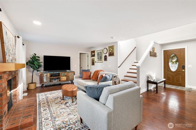 10816 130th Avenue E, Puyallup, WA 98374