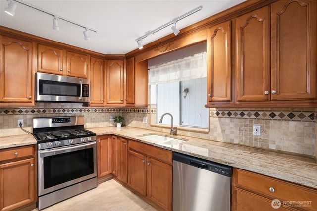 10816 130th Avenue E, Puyallup, WA 98374