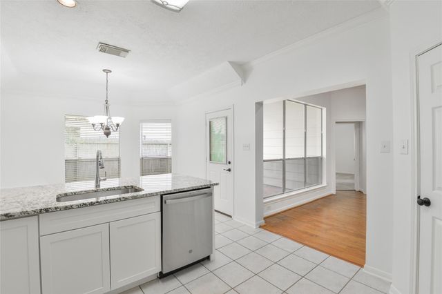 2529 Lakeside Landing, Seabrook, TX 77586