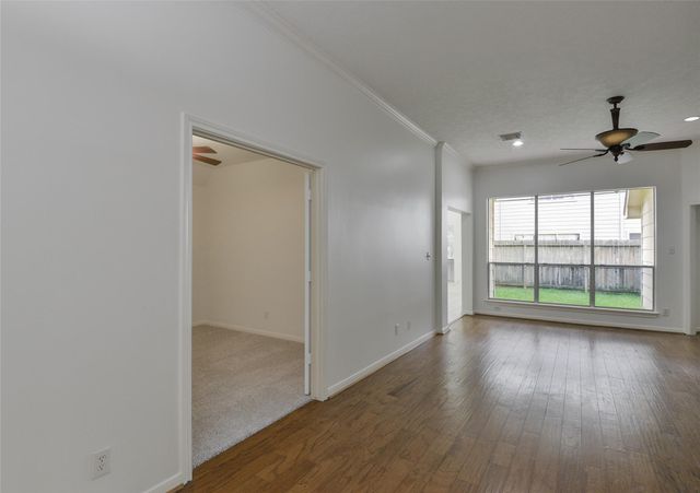 2529 Lakeside Landing, Seabrook, TX 77586