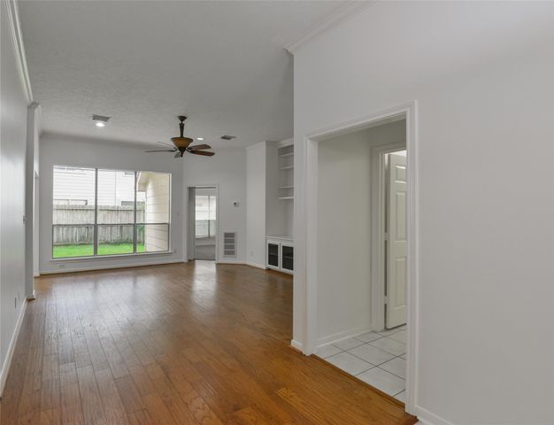 2529 Lakeside Landing, Seabrook, TX 77586