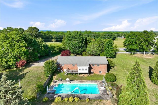 4711 Mount Vernon Road, Gainesville, GA 30506