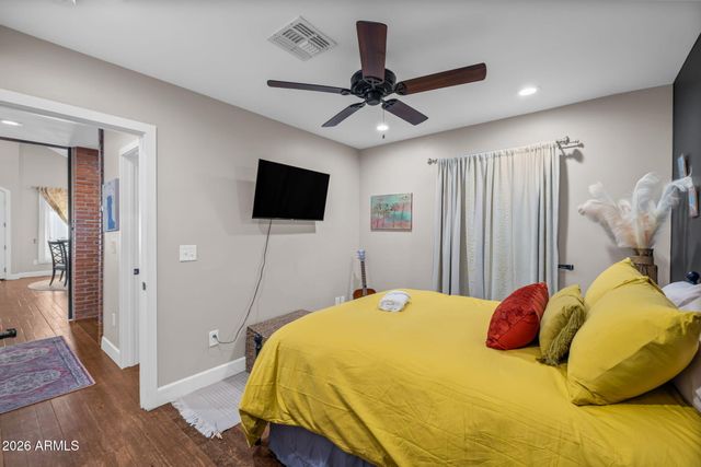 4402 E TURNEY Avenue, Phoenix, AZ 85018