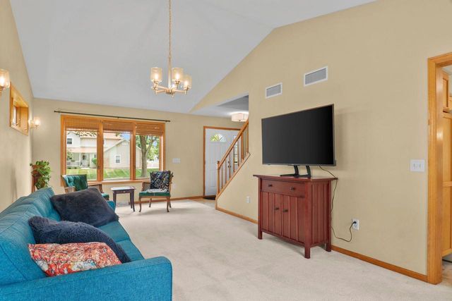 510 Traveler Lane, Madison, WI 53718