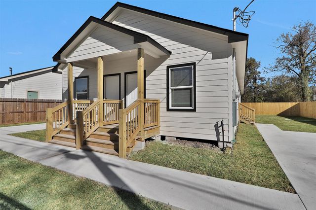 3916 Falls St Street, Houston, TX 77026