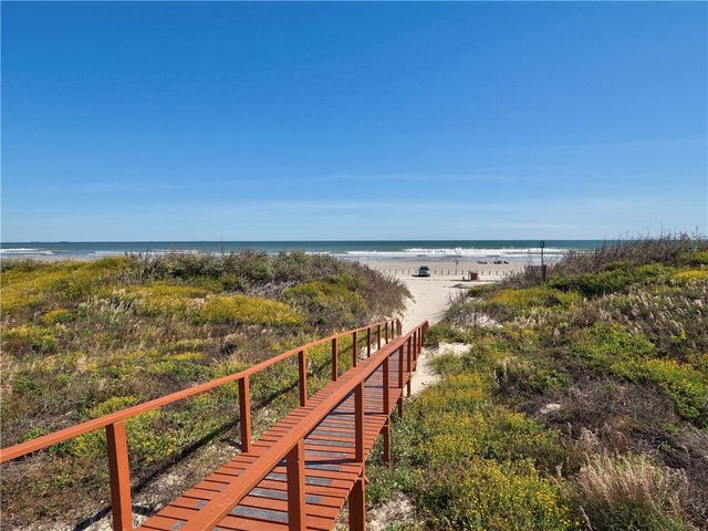 700 Island Retreat 33, Port Aransas, TX 78373