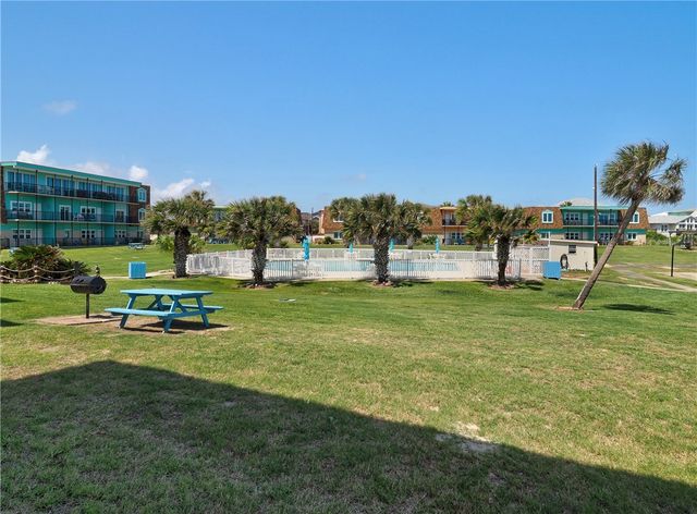 700 Island Retreat 33, Port Aransas, TX 78373