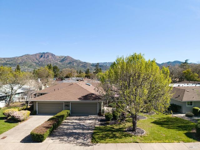 7409 Oakmont Dr, Santa Rosa, CA 95409