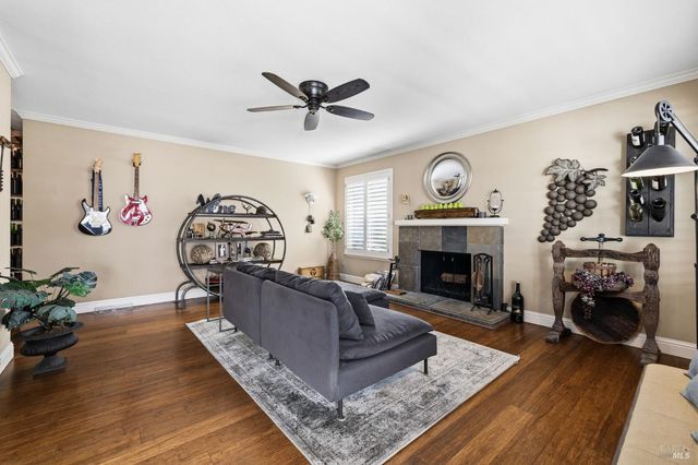 7409 Oakmont Dr, Santa Rosa, CA 95409