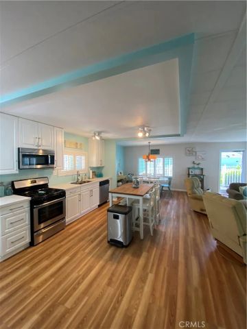 80 Huntington 647, Huntington Beach, CA 92648