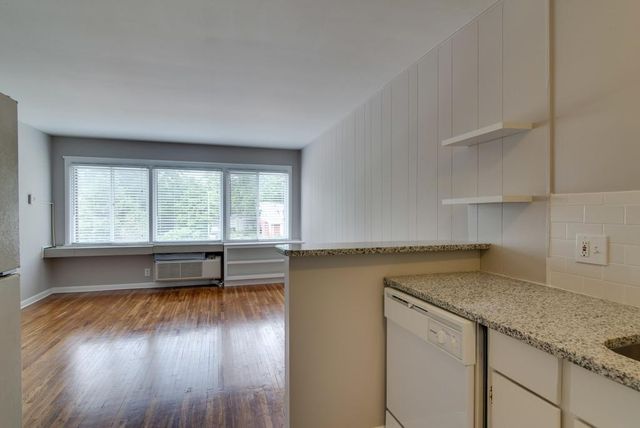 2020 Beech Ave Apt C19, Nashville, TN 37204