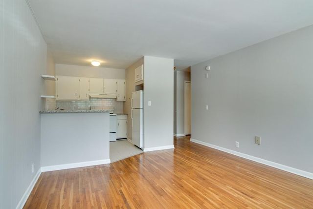 2020 Beech Ave Apt C19, Nashville, TN 37204