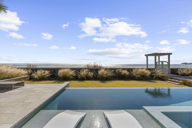 116 Ocean Boulevard, Isle Of Palms, SC 29451