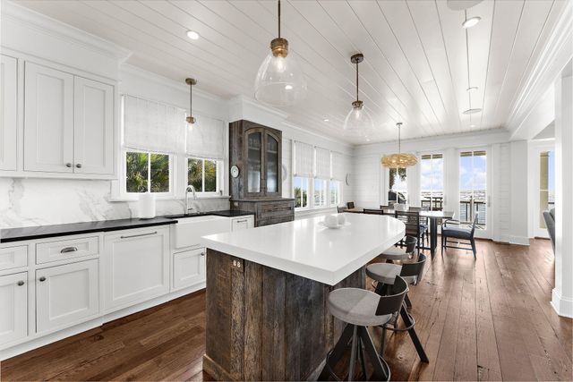 116 Ocean Boulevard, Isle Of Palms, SC 29451