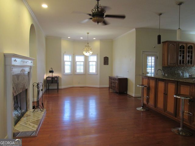 240 W Miles Road, Carrollton, GA 30116