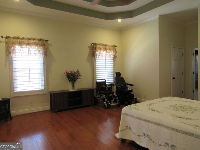 240 W Miles Road, Carrollton, GA 30116