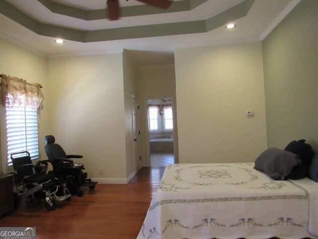 240 W Miles Road, Carrollton, GA 30116