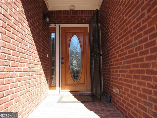 240 W Miles Road, Carrollton, GA 30116