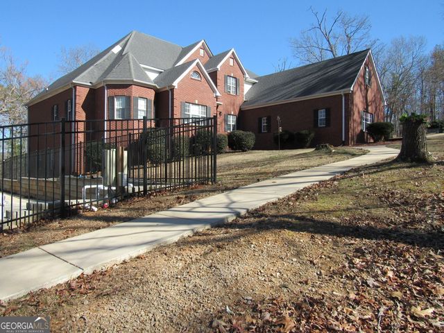 240 W Miles Road, Carrollton, GA 30116