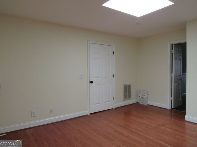 240 W Miles Road, Carrollton, GA 30116